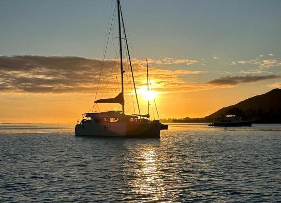 TIVA Catamaran MOOREA