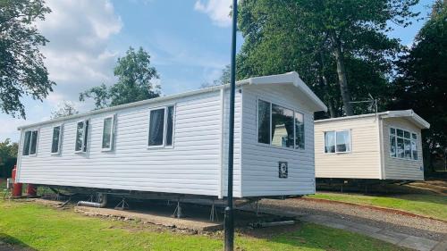 TL04 - FREE WIFI-Amazing Cosy Three Bedroom Mobile Home Haggerston CASTLE Holiday Park - ENTERTAINMENT PASSES NOT INCLUDED!