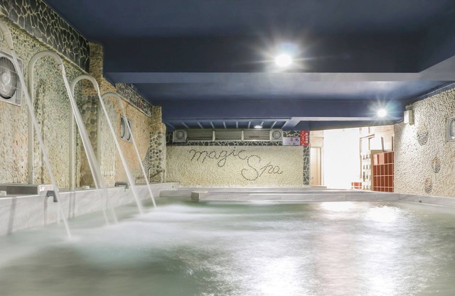 TONG PU HOTEL
