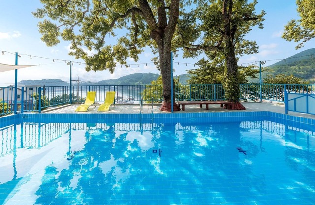 Tongyoung Blue House Spa Pension