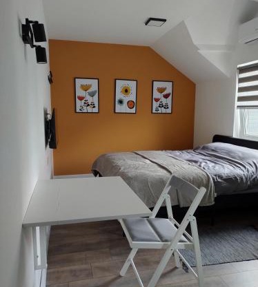 Top 4 Sobe, Rooms - Near the airport