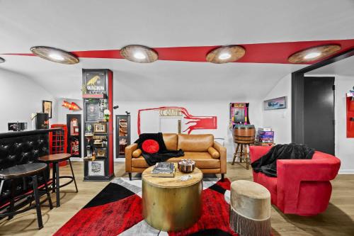 Top Floor Apt Near Churchill Downs & Expo Center