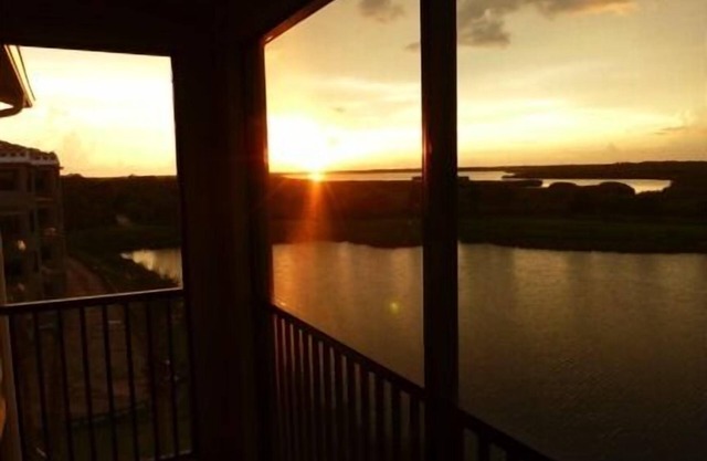 Top Floor Condo With Premium Furnishings