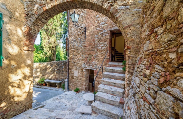 Torre di Serre - Medieval tower rental