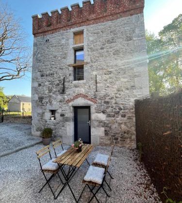 Tour de château à Barbençon