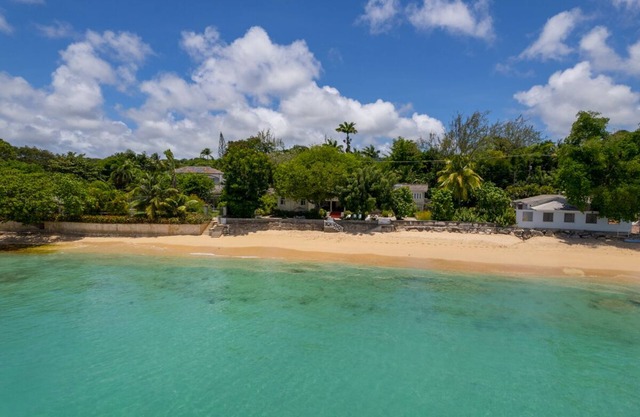 Traditional Beachfront Style - Clearwater