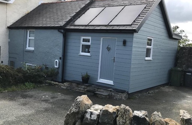 Traeth Arian Cottage