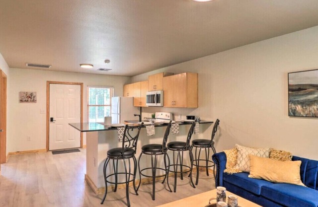 Trailsgate Lodge-B @ Lost Trails