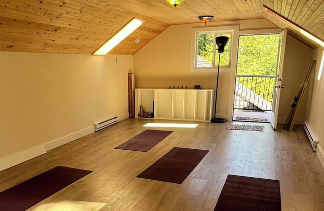 Tranquil 2-bedroom house in Point Roberts with WiFi, fitness room