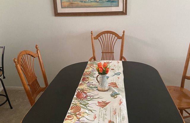 Tranquil 2-bedroom condo with AC in beautiful Sarasota