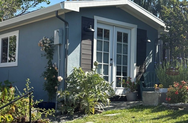 Tranquil garden cottage with WiFi in San Pablo
