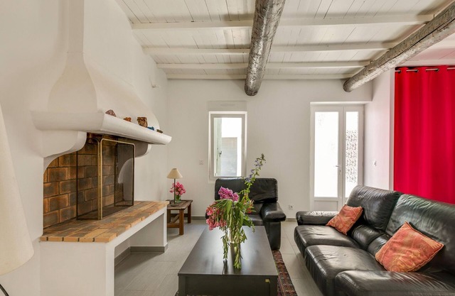 Tranquil Getaway in Montouliers