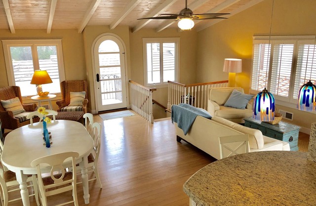 Tranquil Guesthouse just a Short Walk from the Beach