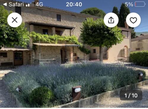 Tranquil location with views of Lake Trasimeno!