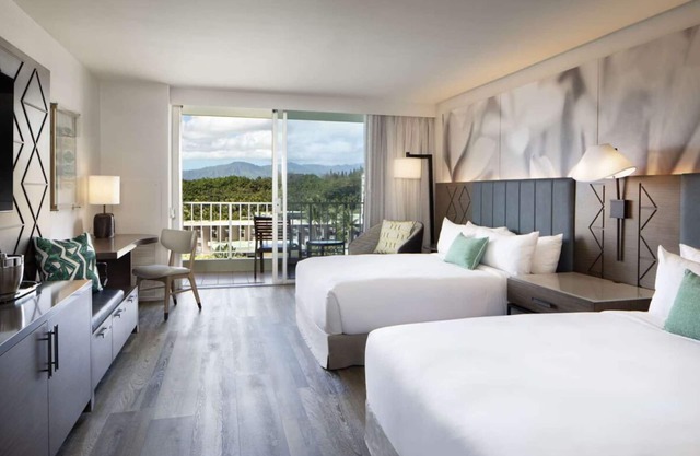 Tranquil Oasis on Kaua'i's Shores! 4 Ocean View Rooms! Pool, Airport Shuttle!