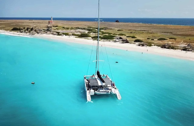 Tranquil retreat with private sandy beach