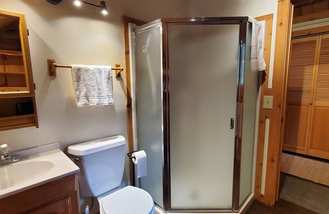 Tranquil studio in Seeley Lake for a peaceful getaway
