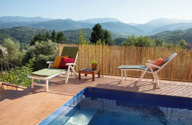 Tranquil Tuscan House with Pool and Scenic Views