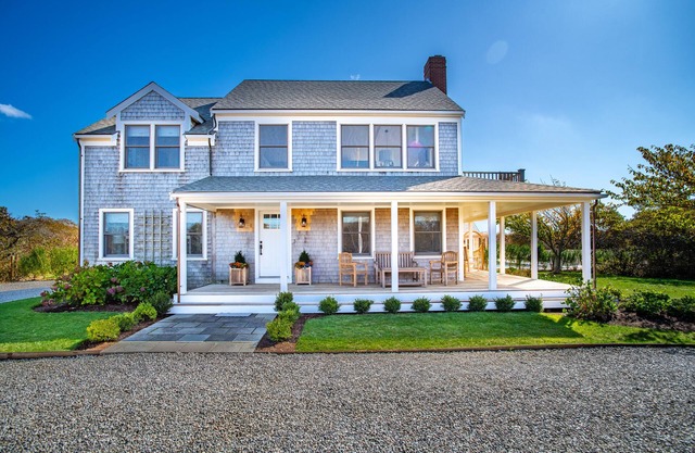 Tranquility in Tom Nevers! 4 bedroom, 3.5 bath, heated pool, spa, ocean views