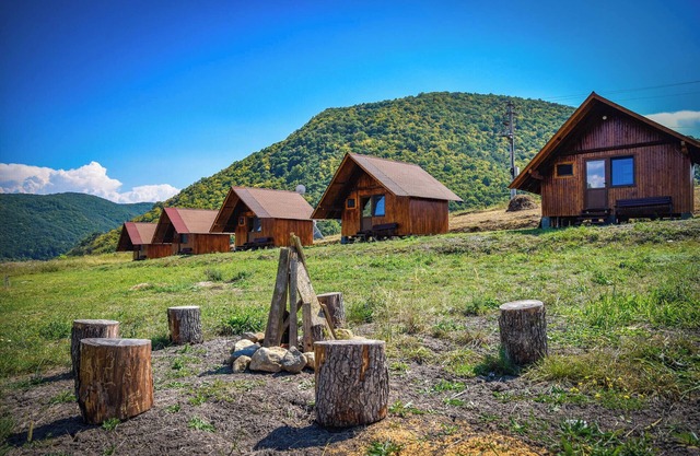 Transylvanian Hideaway with Hot Tub, Bonfire, and Pure Air