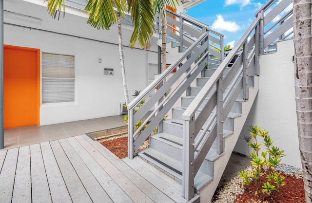 Travelodge by Wyndham Miami Biscayne Bay