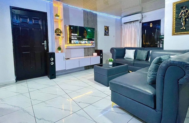 Tremendous 5-bedroom Apartment in Ikeja