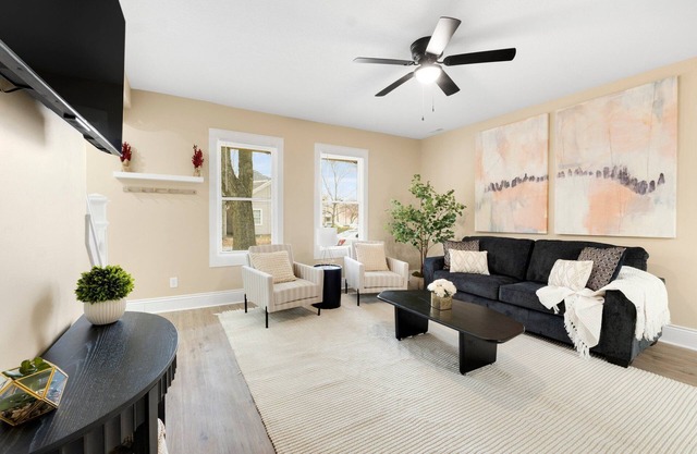 Trendy 2-bedroom house in downtown Fort Wayne