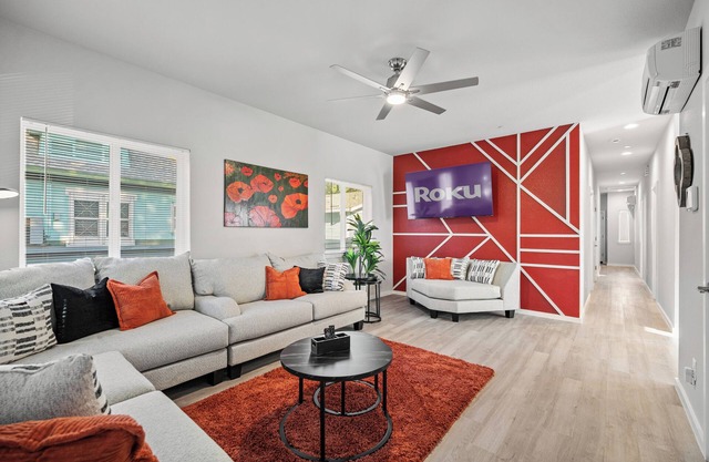 Trendy Escape in the Heart of Sacramento!