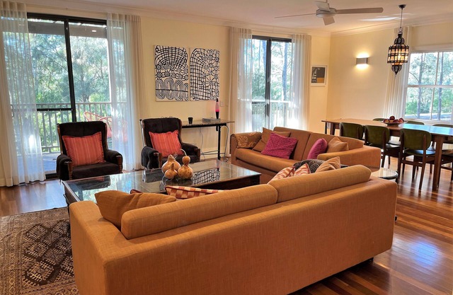 Trinkeyroo - Unique Cypress Lakes Villa