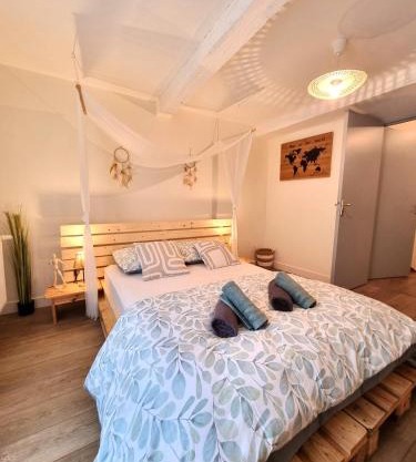 Triplex bohème près du Château à Sedan, idéal 2 couples, ONLY ADULTS