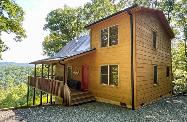 Trout Lily Cabin - Lansing, NC