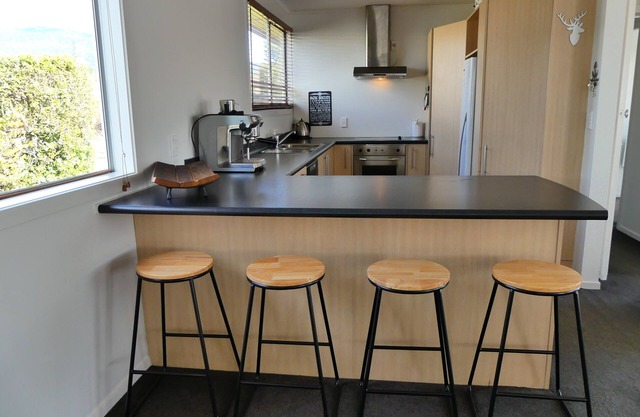 Trout Retreat - Mountain, lake and river