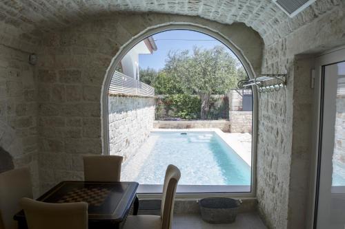 Trulli Pietraviva with Pool