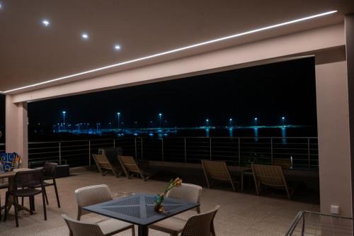 TSABAS BEACH SIDE APARTMENTS ΤΣΑΜΠΑΣ Παραλιακά διαμερίσματα 3