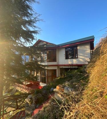 TSUKIMI Homestay, Naggar, Manali