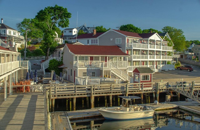 Tugboat Inn
