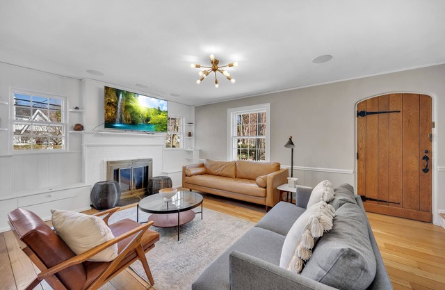 Turnkey 4 Bedroom in Prime Larchmont