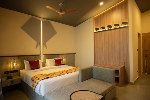 Tuskers Hill Banquets by Poppys - Anaikatti