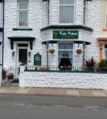 Twin Palms Guesthouse