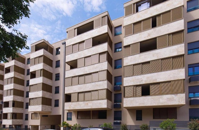 Two bedroom apartment with balcony and sea view Split (A-24662-a)