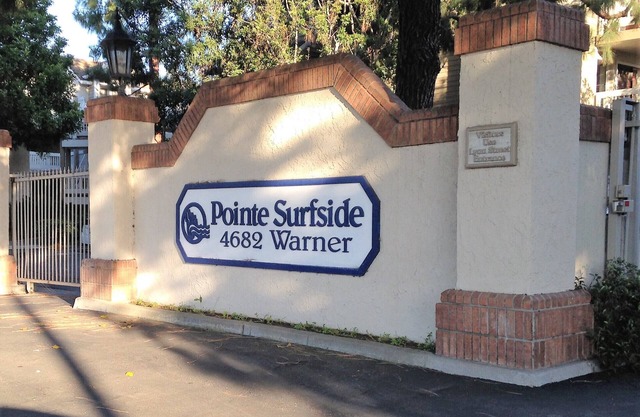 Two bedroom luxury condo with pool/tennis, near beach