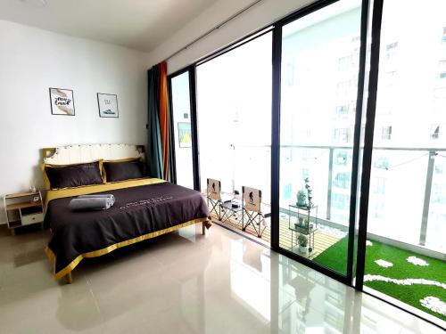 TypeB-5 Bedroom-10pax-MITEC-IOIcity-C180-UPM-UKM