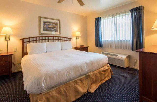 Ultimate Getaway! 2 Units with Pool, Free Parking, Complimentary Breakfast