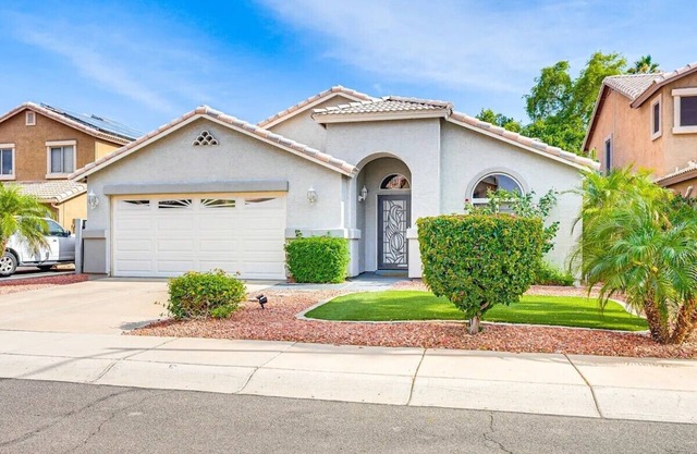 Ultimate Getaway w/Pool and Hot Tub, Close to Surprise Stadium & Tennis Complex