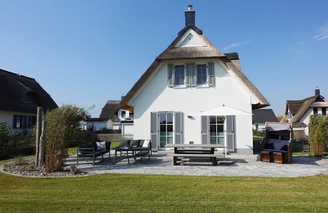 Umzäuntes Reethaus mit Weitblick - Hunde Sind Herzlich Willkommen