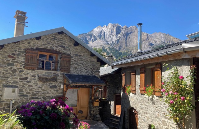 Un "cocon" à la Montagne au Frais L'été , à la Neige L'hiver
