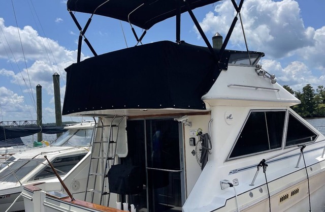 Unique Boating Getaway