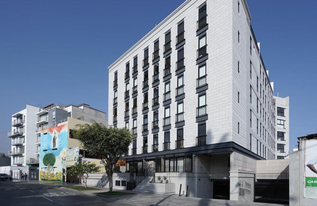 Unique New Studios with Private Outdoor Jacuzzi by GLOBALSTAY