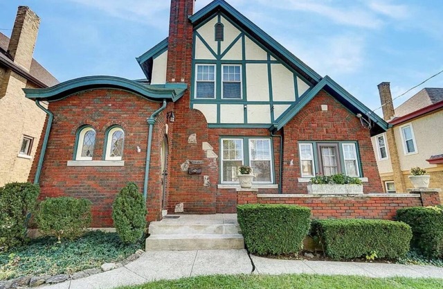 Unique Tudor Gem in Prime Cincinnati Location!