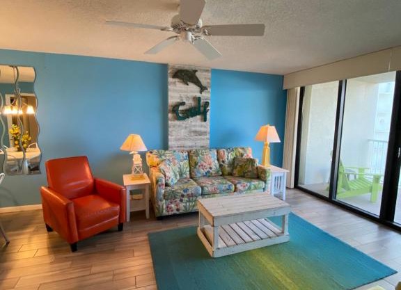 Updated Condo. Great for families. Seaside Beach and Racquet Club 5717